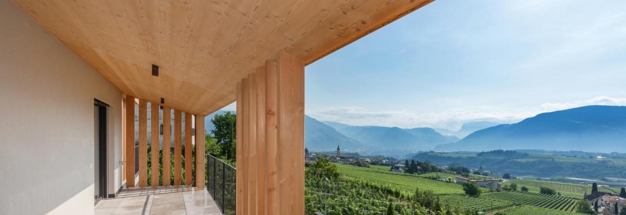 Villa Montis Exclusive Holiday Apartments In Eppan With Spectacular Views Of Dolomites And Bolzano Area Appiano Sulla Strada Del Vino Exterior photo